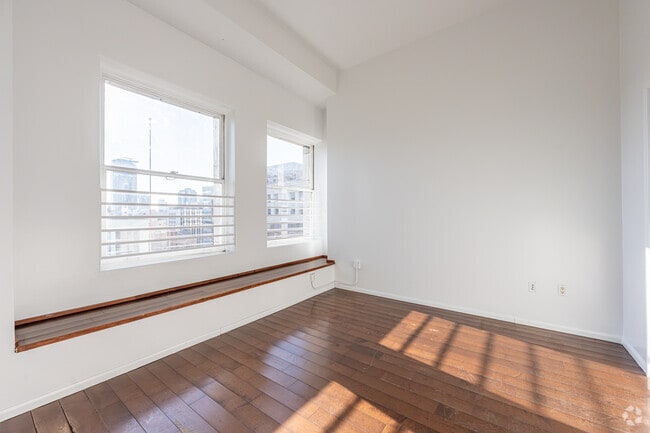 1BR, 1BA - 710SF - BEDROOM - Chester Williams Building