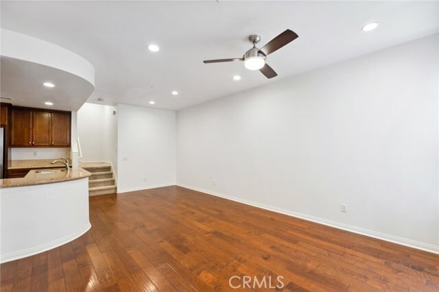 Photo - 37 Beacon Way