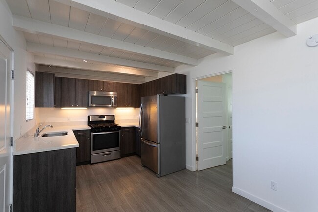 Photo - *OPEN HOUSE: 10/25 3-4PM* Ocean Beach 1BR ... Unit 05