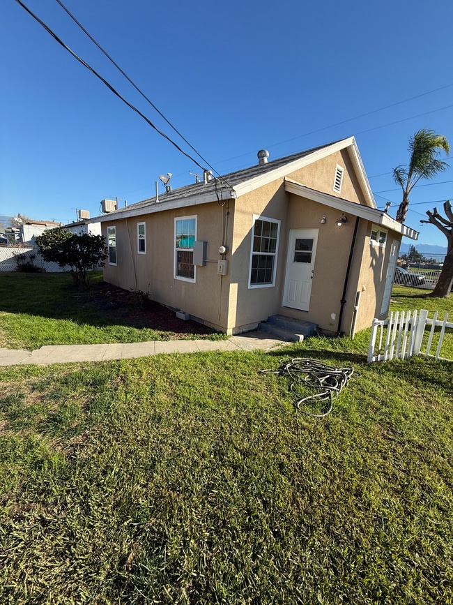 Photo - 411 Grand Ave