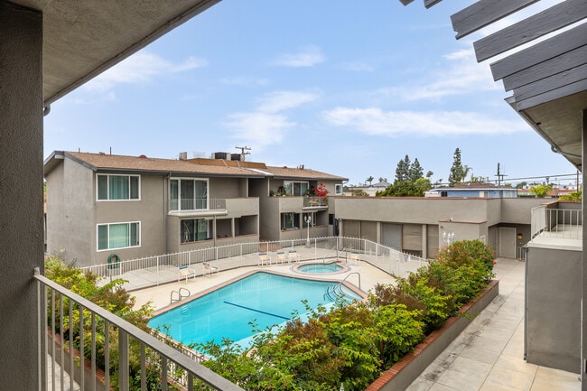 Florence Villas - Florence Villas Apartments