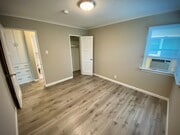 Photo - 506-508 Raymond Ave