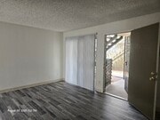 Photo - 991 N Mollison Ave Apartment Unit 04