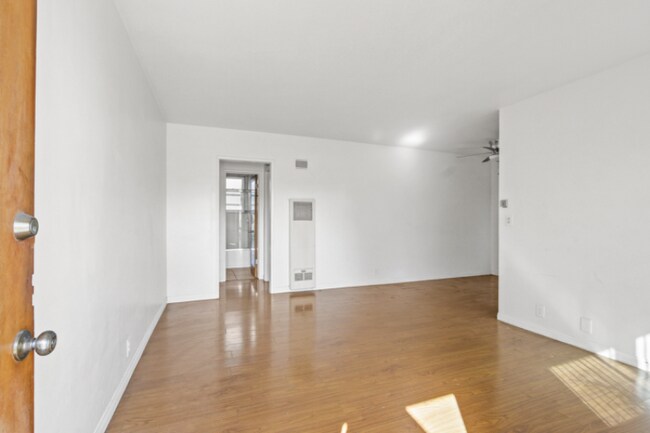 Photo - 815 Pacific Ave Unit 5