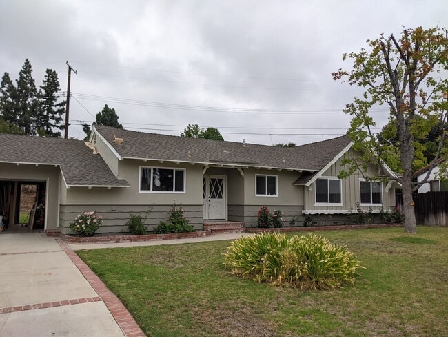 3 bed, 2 bath single story home - JUST REM... - 3 bed, 2 bath single story home - JUST REM...