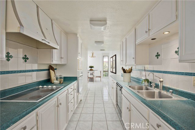 Photo - 5340 Yarmouth Ave