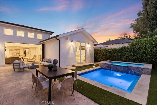 Photo - 12947 La Maida St