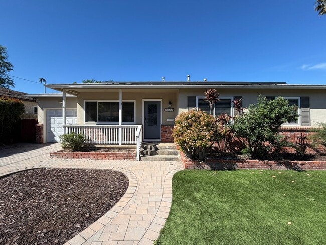 Building Photo - Spacious 4BR Single-Story Home with Paid Solar & Fenced Yard in La Mesa