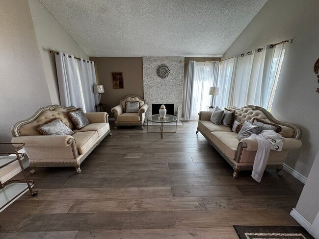 Photo - 4 Bedroom in Spring Valley