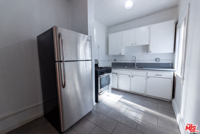 Photo - 661 Shatto Pl Unit 102