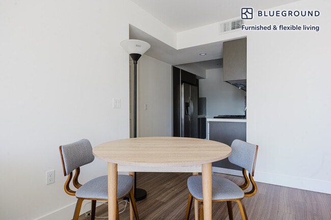 Photo - 1539 Purdue Ave Unit FL4-ID1287