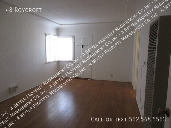 Photo - 48 Roycroft-