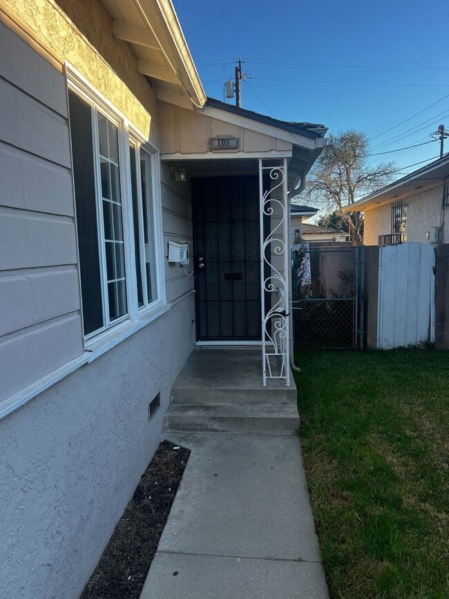 Photo - SCOTT 110-112 Unit 110