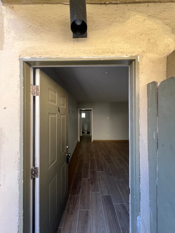 Building Photo - 14547 Saticoy St Rental