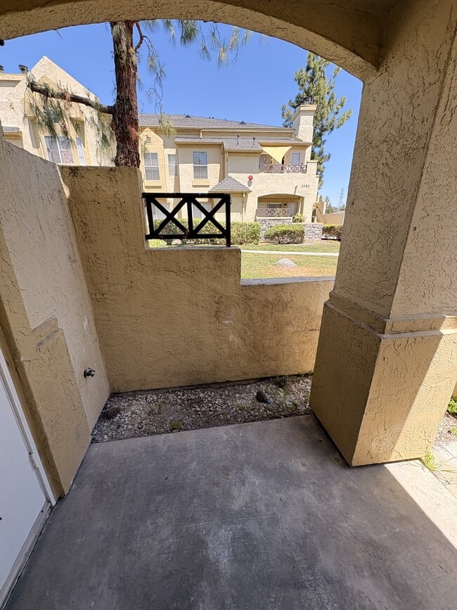 Photo - 2079 Lakeridge Cir