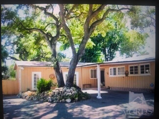 Photo - 401 Burnham Rd