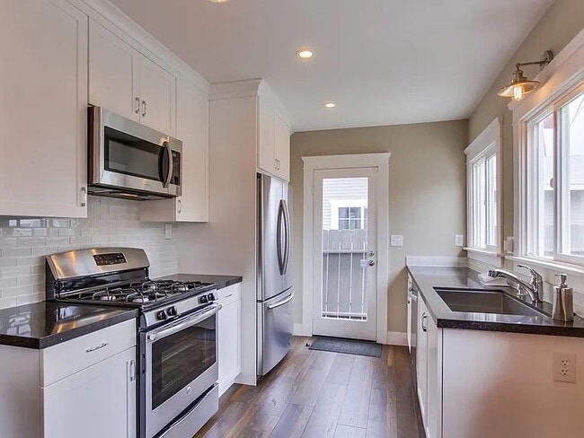 Photo - 4004 Arizona St