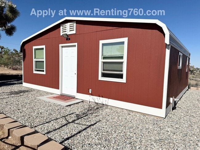 Photo - Modern 1 Bed 1 Bath Home! Unit 3 - 56949 Campanula St