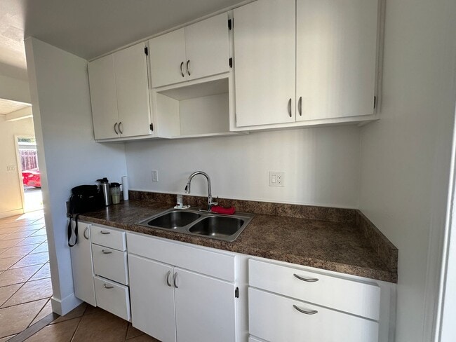 Photo - Available Now! 2bed/ 1 bath duplex