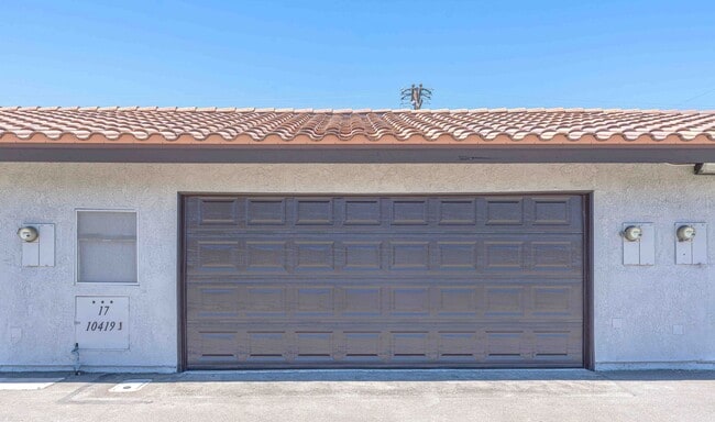 Building Photo - 10419 Hayford St Unit J (LEASE ONLY)