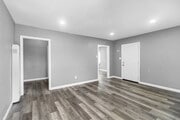 Photo - 1119 N Mayfield Ave Apartments Unit 1119