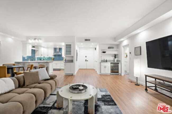 Photo - 321 S San Vicente Blvd Condo Unit 507