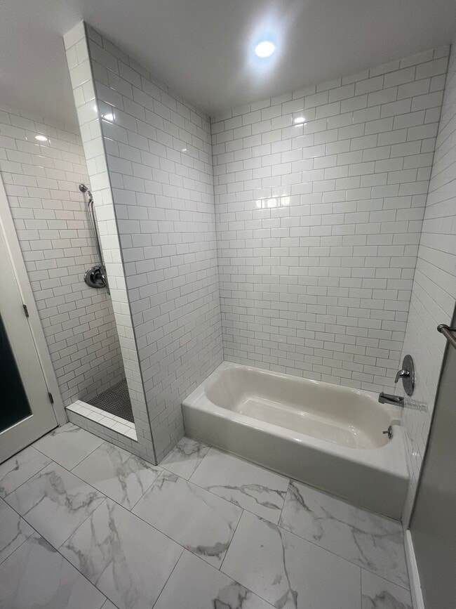 Photo - 120 S Belmont St