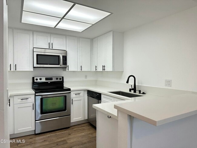 Photo - 560 Spring Rd