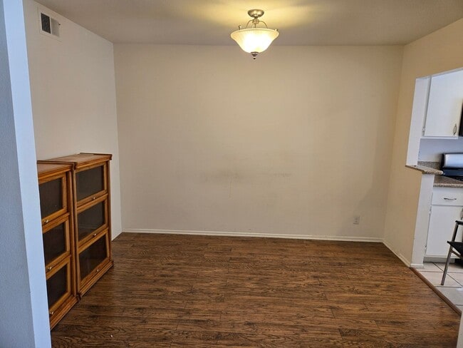 Photo - Lovely Ground Level 1 Bedroom 1 Bathroom In Irvine
