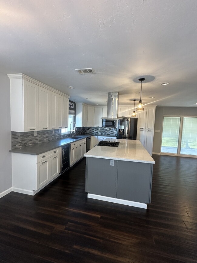Photo - $5,250 - 4 Bed / 3 Bath Remodeled House in El Cajon