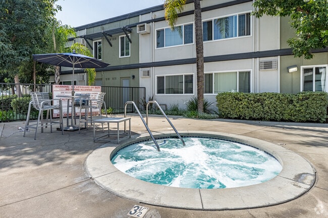 Spa - The Marquee Apartments