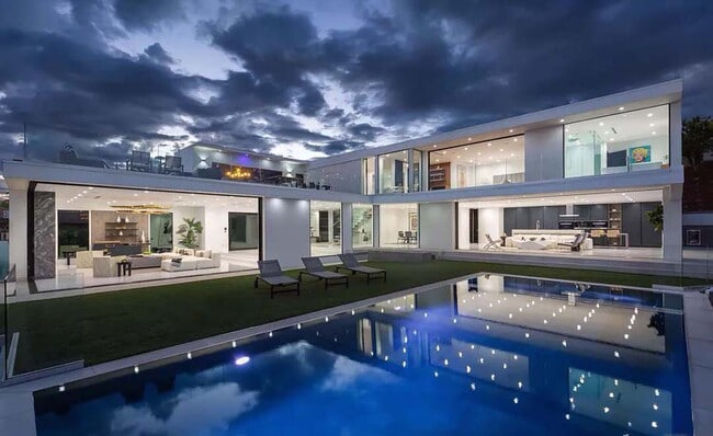 Photo - 2110 Hercules Dr House