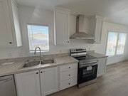 Photo - 1700 S State St