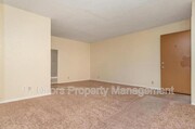 Photo - 840 Grand Ave