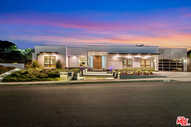 Photo - 3144 Corda Dr House