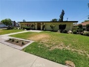 Photo - 588 W 17th St