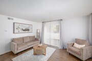 2BR, 2BA - 580SF - Living Room - Riverpark