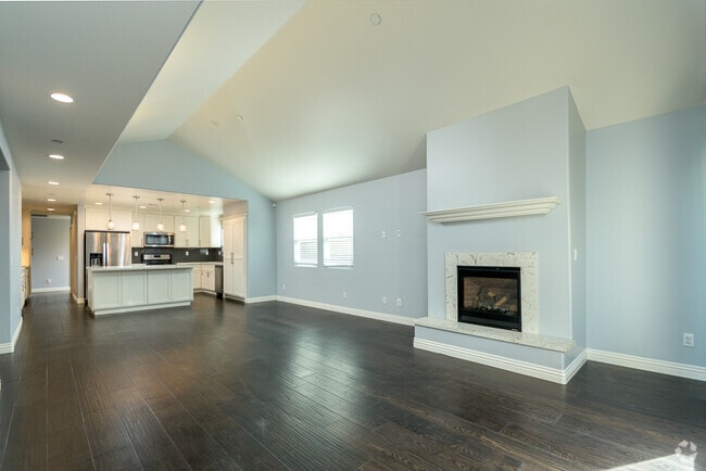 Building Photo - 736 N Wilton Pl Rental