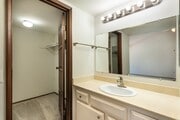 Photo - Beautiful 3 bedroom 2.5 bath townhouse across the street from Lake Murray