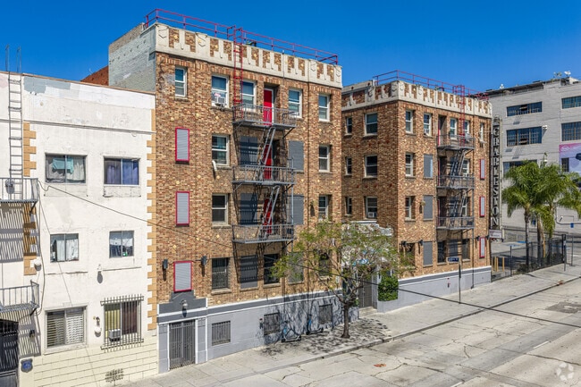 Primary - Great Studio and One Bedroom Apartment Home for Rent Near Downtown LA!