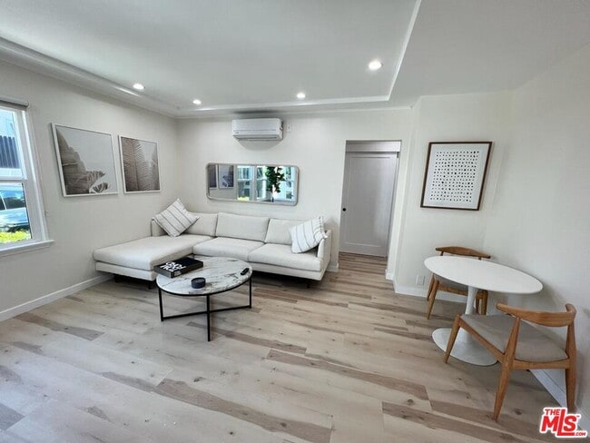 Photo - 8757 Dorrington Ave