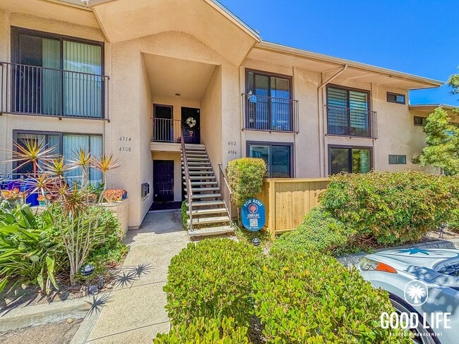 Building Photo - SD: Spacious 2BD/2BA Condo in Hillcrest with Private Balcony, Community Pool & Tennis Court