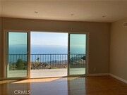 Photo - 35 Oceanaire Dr House