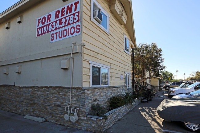 Photo - Ingraham - La Playa Point LP