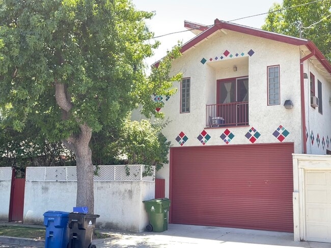 Street View - 5257 Sylmar Ave Apartments