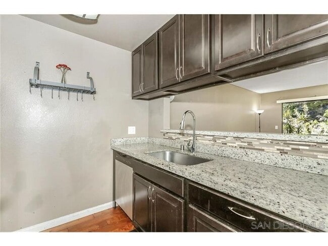 Building Photo - 7865 Golfcrest Dr Unit 7
