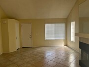Photo - 2BD/ 3BTH TOWNHOUSE EAST PALMDALE