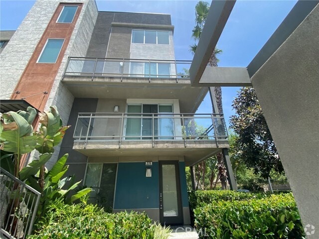 Building Photo - 270 Rockefeller Rental