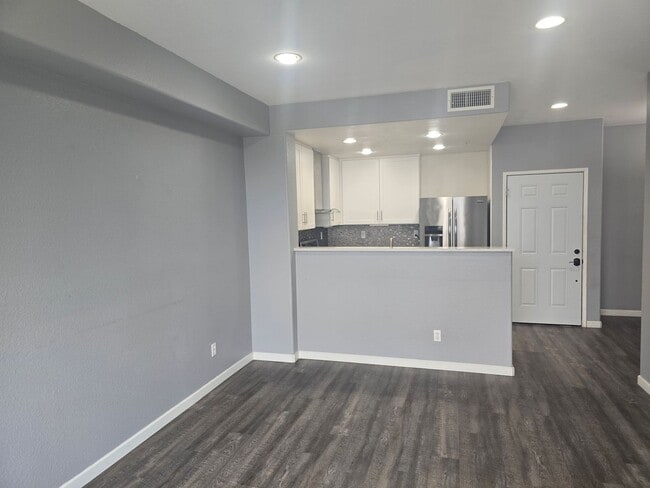 Photo - Large 2 Bed 2 Bath Condo in Chula Vista Unit # 313