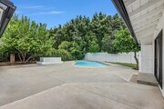 Photo - BEAUTIFULLY REMODELED, 5BD/4BA ENTERTAINER... House